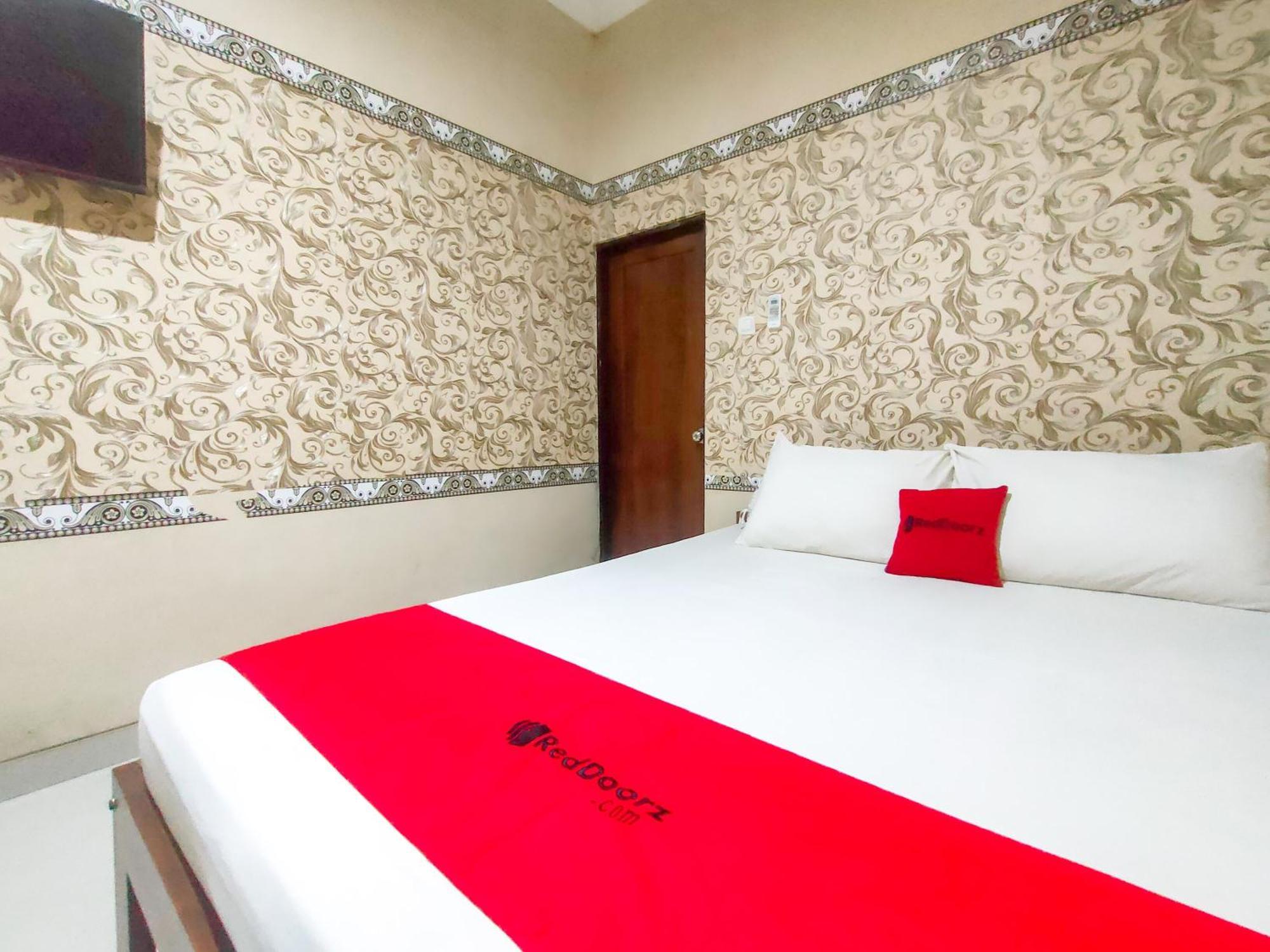 Reddoorz Syariah At Graha Adi Karya Kartasura Hotel Kartosuro Buitenkant foto