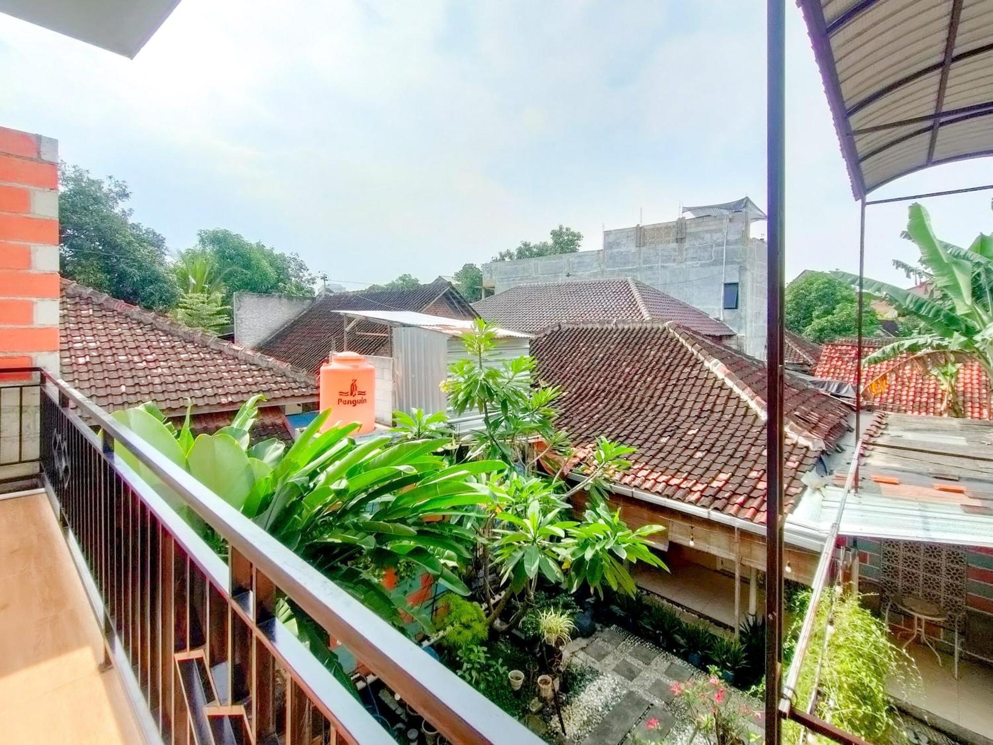 Reddoorz Syariah At Graha Adi Karya Kartasura Hotel Kartosuro Buitenkant foto